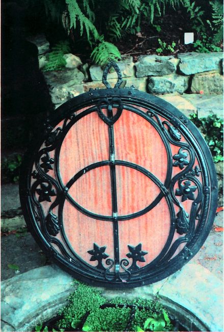 440px-chalice_well_cover